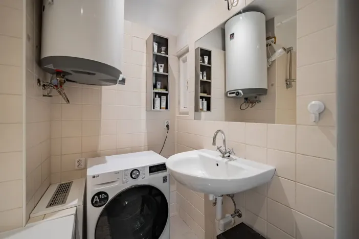 Pronájem bytu 3+kk, Praha - Libeň, Sokolovská, 86 m2
