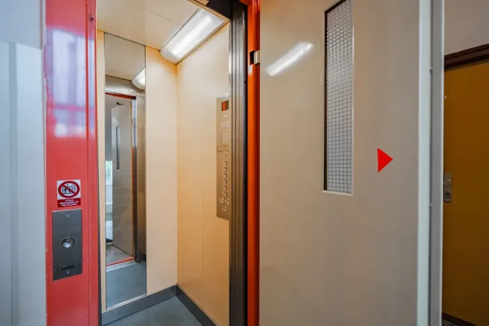 Pronájem bytu 3+kk, Praha - Libeň, Sokolovská, 86 m2