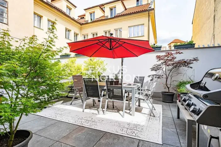 Prodej bytu 6+kk a větší, Praha - Malá Strana, Mostecká, 410 m2