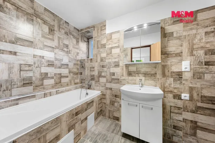 Prodej rodinného domu, Blšany u Loun, 400 m2