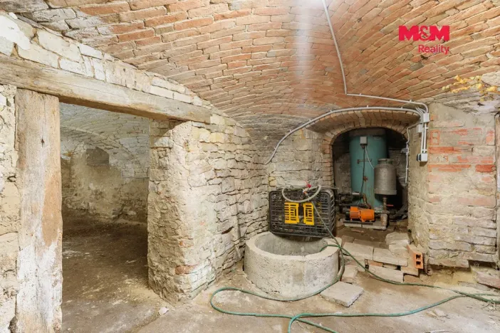 Prodej rodinného domu, Blšany u Loun, 400 m2
