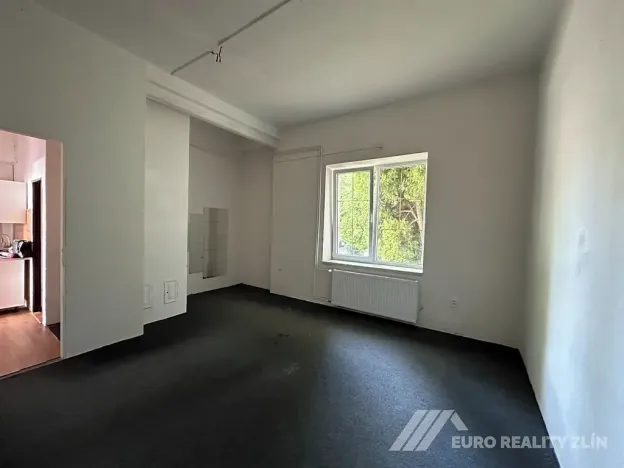 Pronájem obchodního prostoru, Zlín, Dlouhá, 86 m2