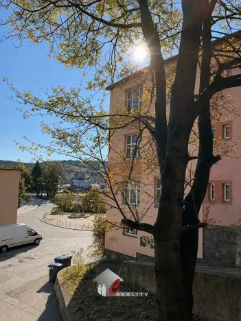 Pronájem obchodního prostoru, Jablonec nad Nisou, Podhorská, 90 m2