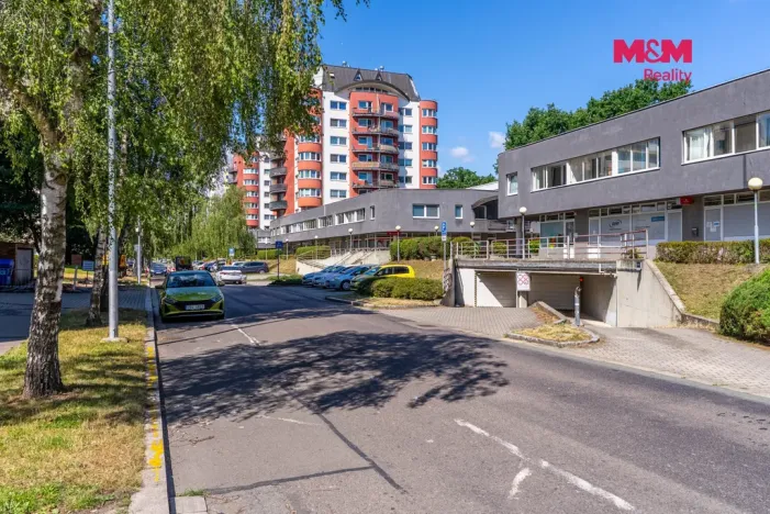 Pronájem bytu 1+kk, Pardubice - Zelené Předměstí, nábřeží Závodu míru, 32 m2