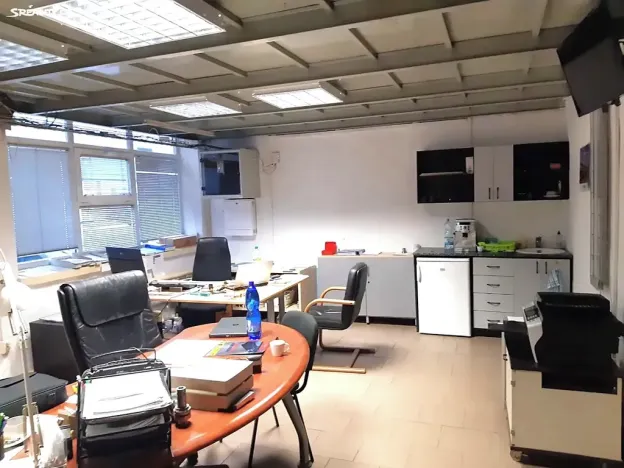 Pronájem výrobních prostor, Brno, Valchařská, 340 m2