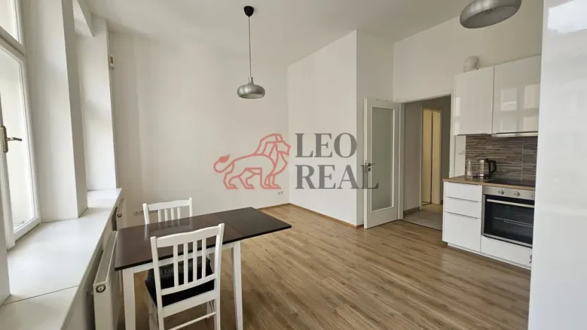 Pronájem bytu 2+kk, Praha - Žižkov, Kubelíkova, 40 m2
