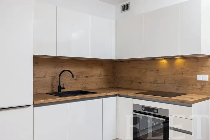 Pronájem bytu 1+kk, Praha - Vysočany, Smržových, 31 m2