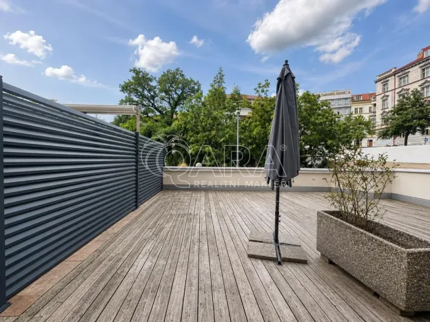 Pronájem kanceláře, Praha - Vinohrady, Nad Petruskou, 35 m2