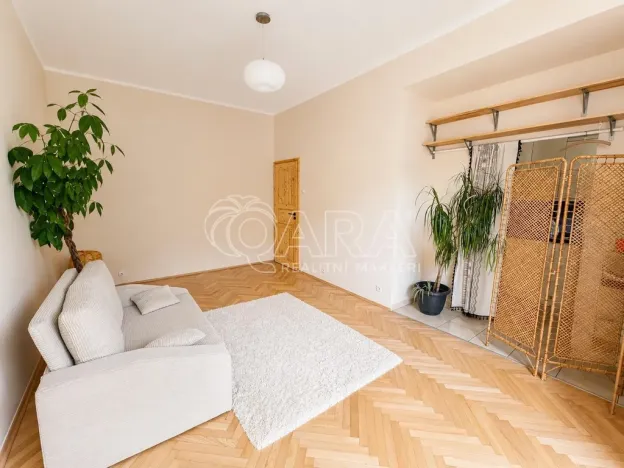 Pronájem kanceláře, Praha - Vinohrady, Nad Petruskou, 35 m2