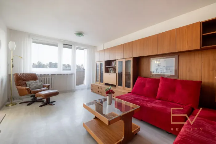 Prodej bytu 3+1, Praha - Řepy, Nevanova, 70 m2