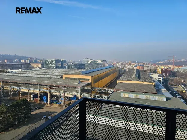 Pronájem bytu 1+kk, Praha - Vysočany, Freyova, 33 m2
