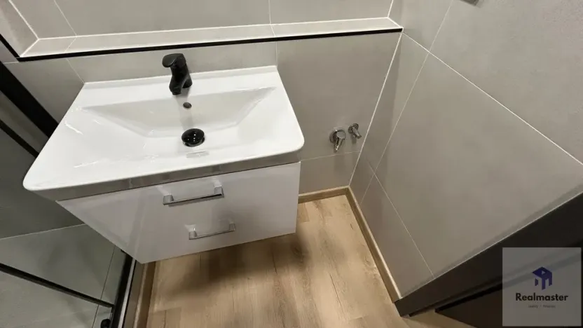 Pronájem bytu 1+1, Ústí nad Labem - Severní Terasa, Kmochova, 33 m2