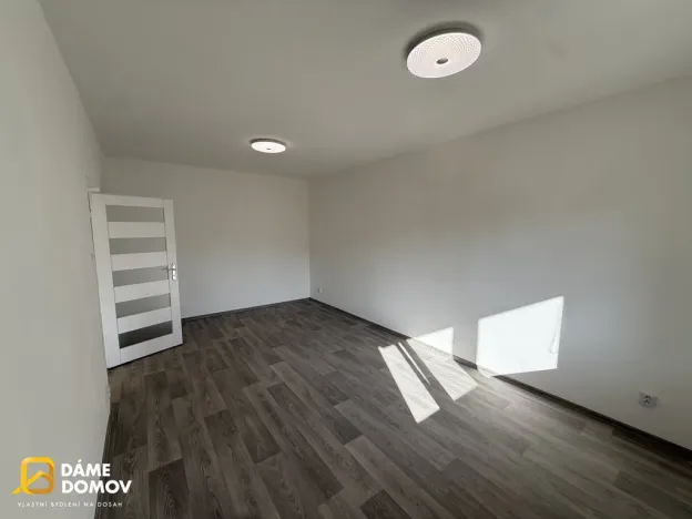 Prodej bytu 1+1, Zlín - Malenovice, třída Svobody, 37 m2