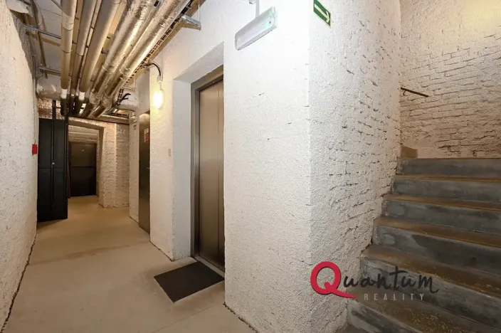 Pronájem bytu 2+kk, Praha - Žižkov, Žižkovo náměstí, 58 m2