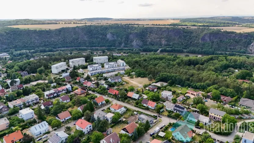 Prodej pozemku pro bydlení, Husinec, 1605 m2