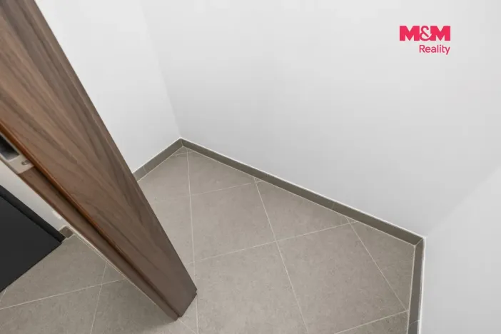 Prodej bytu 1+kk, Praha - Ruzyně, Stočesova, 26 m2