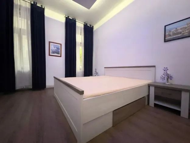 Pronájem bytu 3+1, Praha - Nové Město, Pštrossova, 100 m2