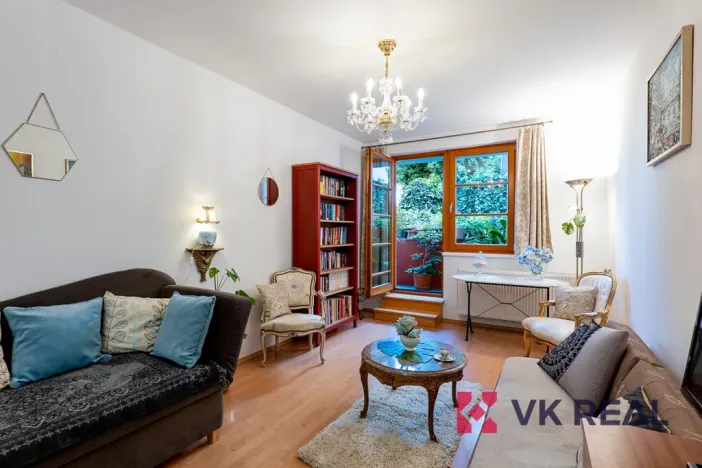Prodej bytu 2+kk, Praha - Břevnov, Šlikova, 63 m2