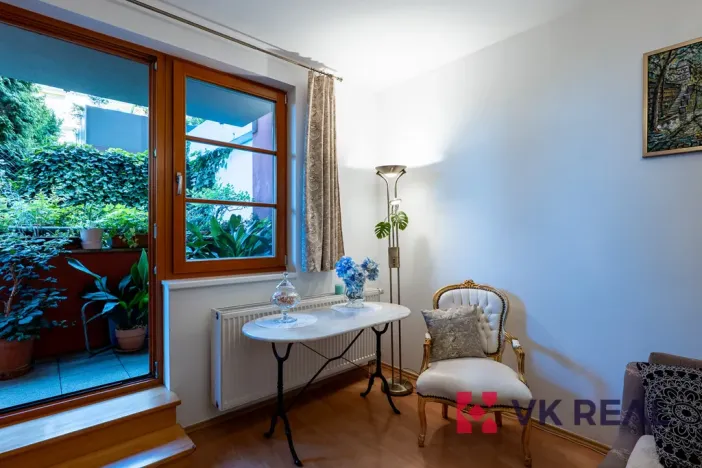 Prodej bytu 2+kk, Praha - Břevnov, Šlikova, 63 m2
