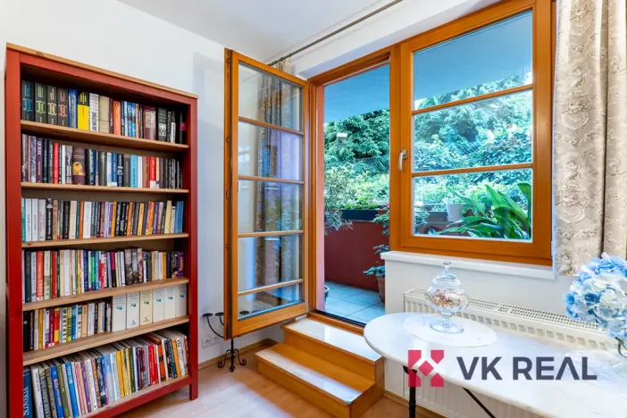 Prodej bytu 2+kk, Praha - Břevnov, Šlikova, 63 m2