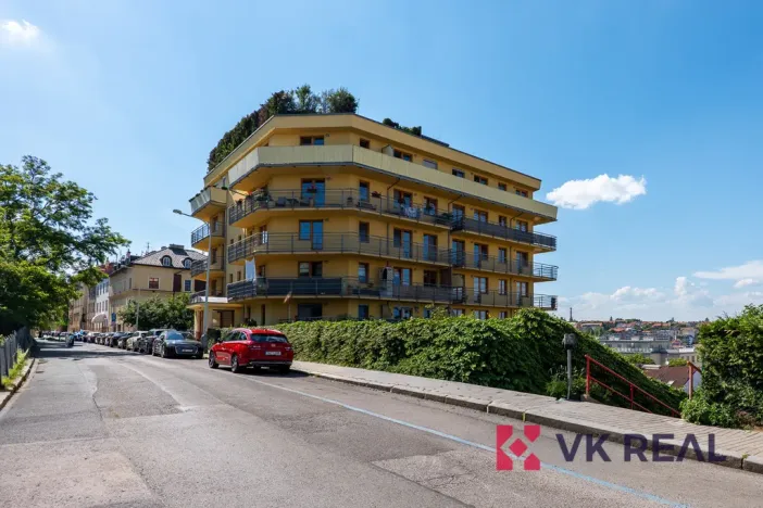 Prodej bytu 2+kk, Praha - Břevnov, Šlikova, 63 m2
