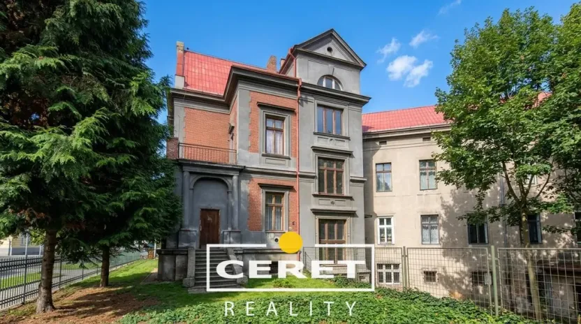 Prodej komerční nemovitosti, Žatec, Volyňských Čechů, 760 m2