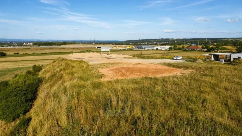 Prodej komerčního pozemku, Hůry, Pod Strání, 11525 m2