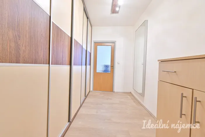 Pronájem bytu 3+1, Brno, Molákova, 73 m2