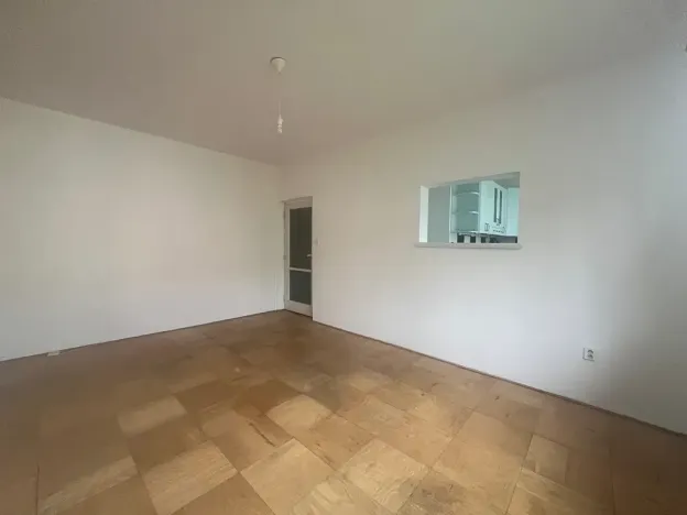 Prodej bytu 2+1, Praha, K lučinám, 52 m2