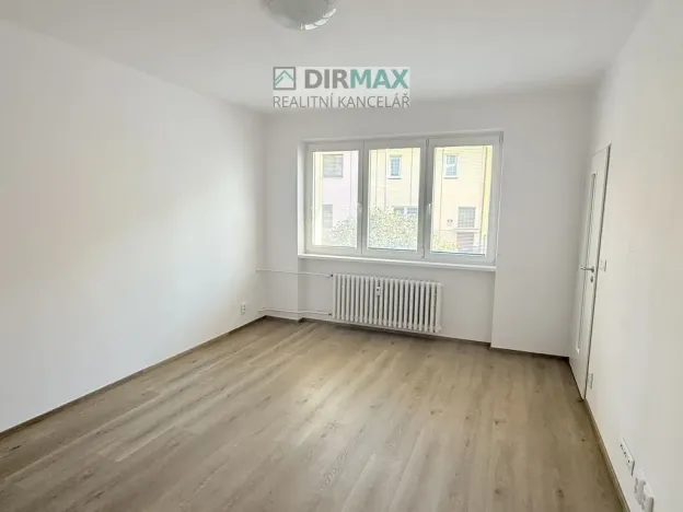 Pronájem bytu 1+1, Plzeň, Na Okraji, 28 m2