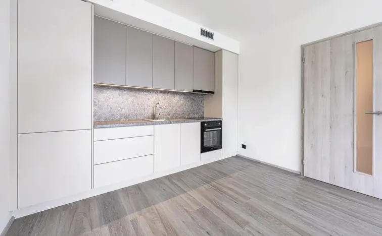 Pronájem bytu 2+kk, Praha - Hlubočepy, Slivenecká, 37 m2