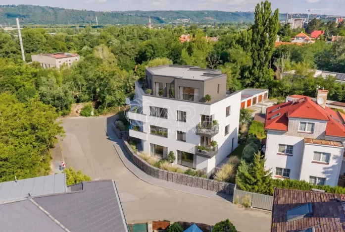Prodej bytu 2+kk, Praha - Komořany, Okružní, 56 m2