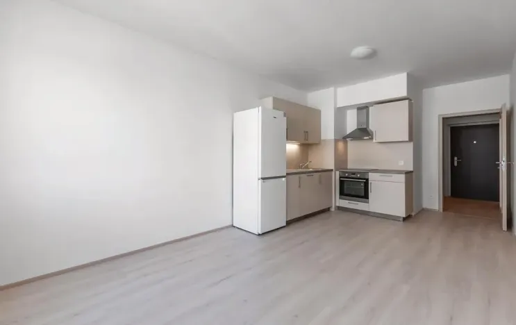 Pronájem bytu 1+kk, Praha - Vysočany, Svatošových, 32 m2