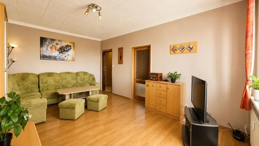 Prodej bytu 3+1, Cheb, Kosmonautů, 66 m2