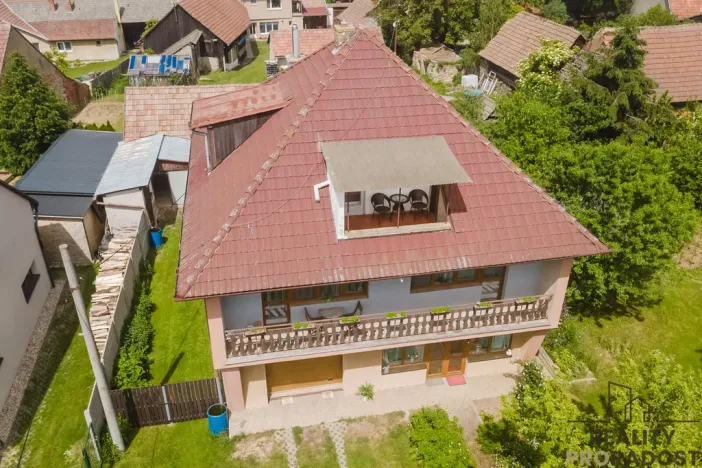 Prodej rodinného domu, Katov, 200 m2