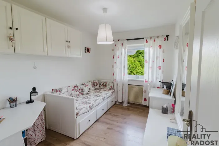 Prodej rodinného domu, Katov, 200 m2