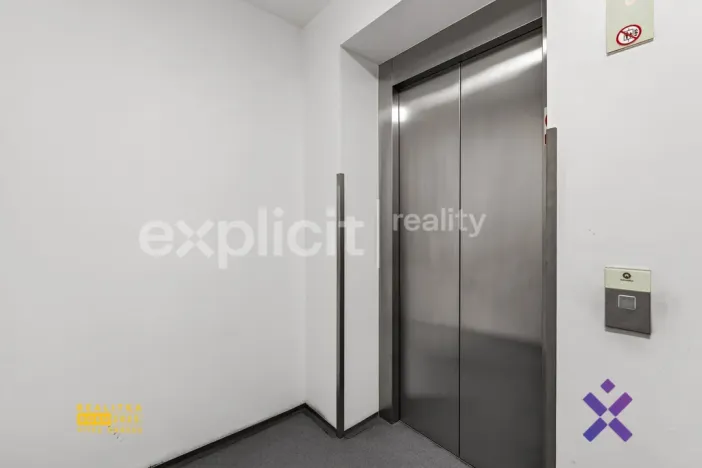 Prodej bytu 1+kk, Zlín, třída Tomáše Bati, 22 m2