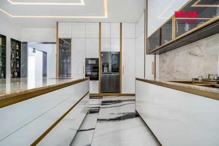 Prodej rodinného domu, Jirny, Modřínová, 400 m2