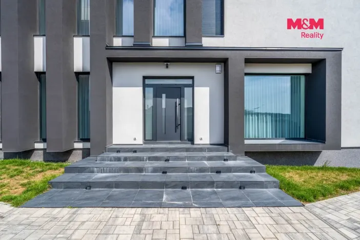 Prodej rodinného domu, Jirny, Modřínová, 400 m2