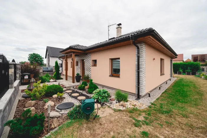 Prodej rodinného domu, Úherce, Východní, 115 m2