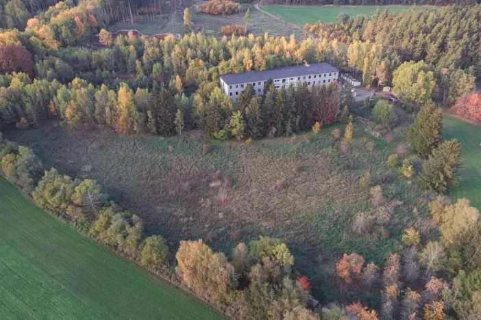 Prodej komerční, Pernarec, 2000 m2