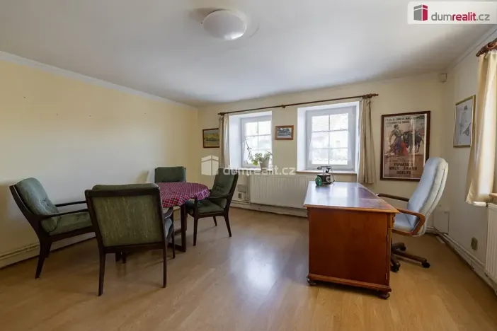 Pronájem výrobních prostor, Doksy, Václ. Plecitého, 4300 m2