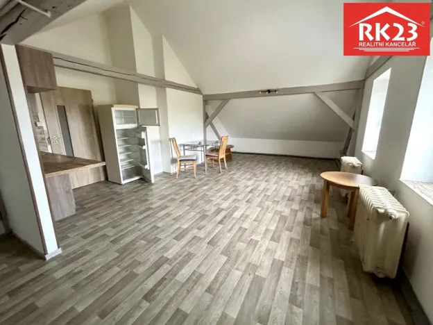 Pronájem bytu 1+kk, Cheb - Střížov, 45 m2