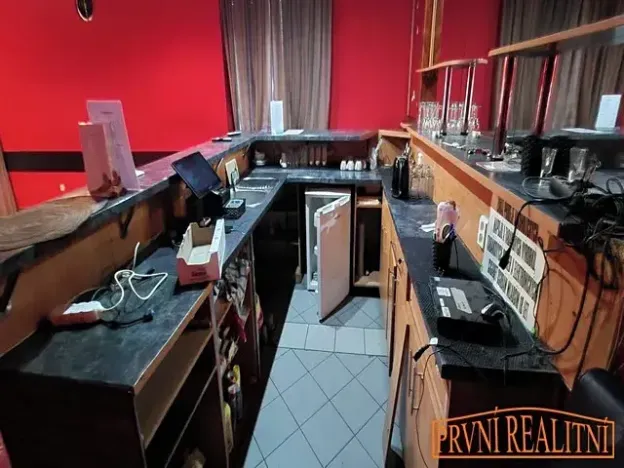 Pronájem obchodního prostoru, Uherský Brod, 26. dubna, 146 m2