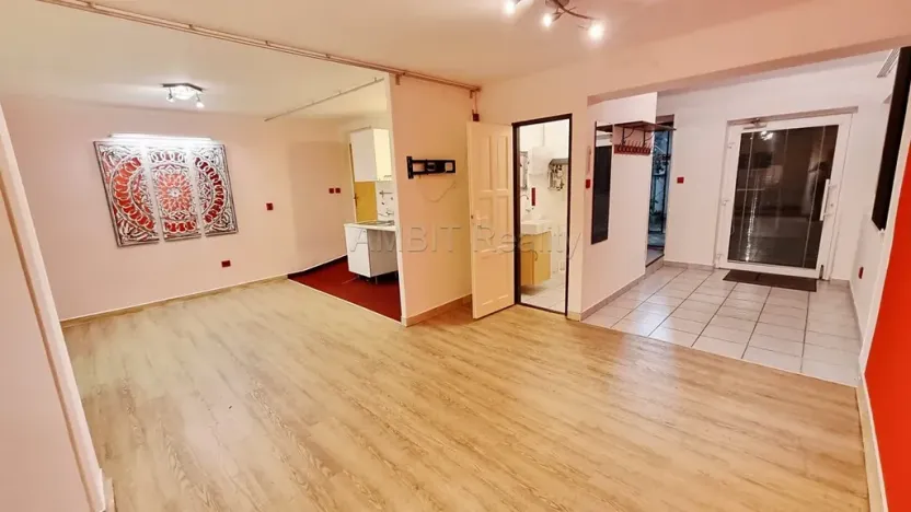 Pronájem kanceláře, Praha - Řepy, Žalanského, 60 m2