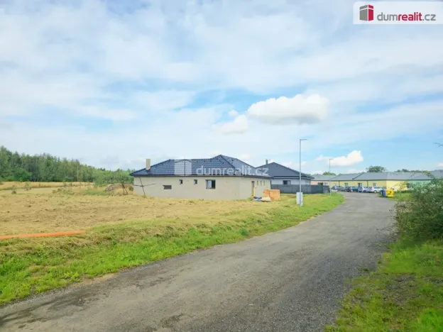 Prodej pozemku pro bydlení, Lipník, 907 m2