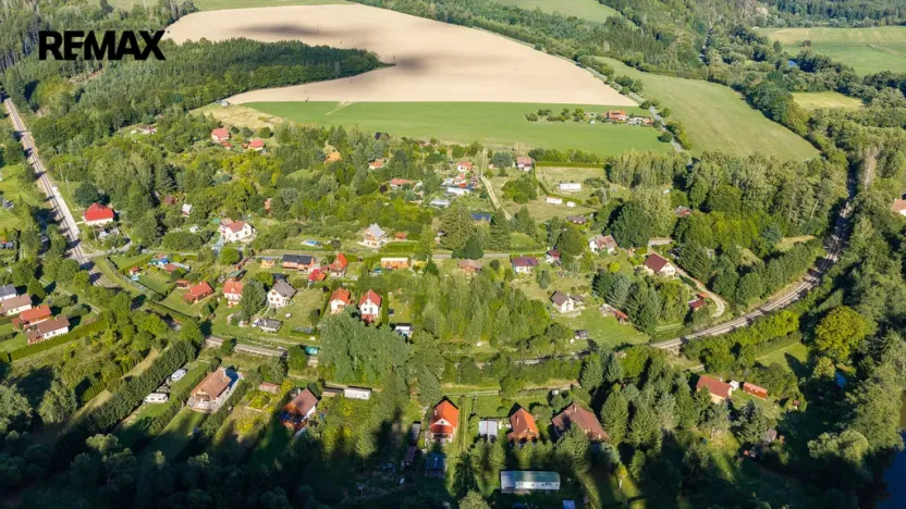 Prodej pole, Chřenovice, 1105 m2
