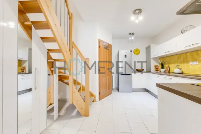 Pronájem bytu 4+kk, Praha - Smíchov, Radlická, 87 m2