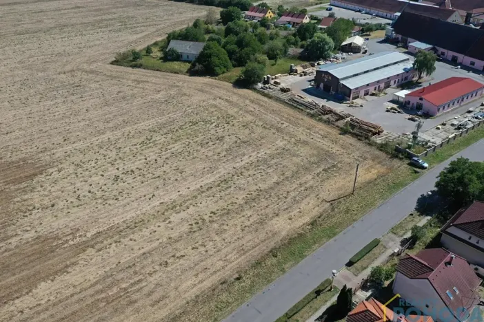Prodej pozemku pro bydlení, Chroustovice, 8572 m2