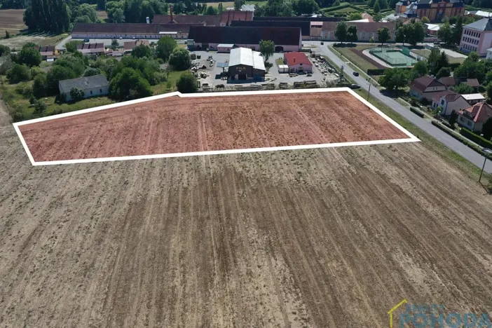 Prodej pozemku pro bydlení, Chroustovice, 8572 m2